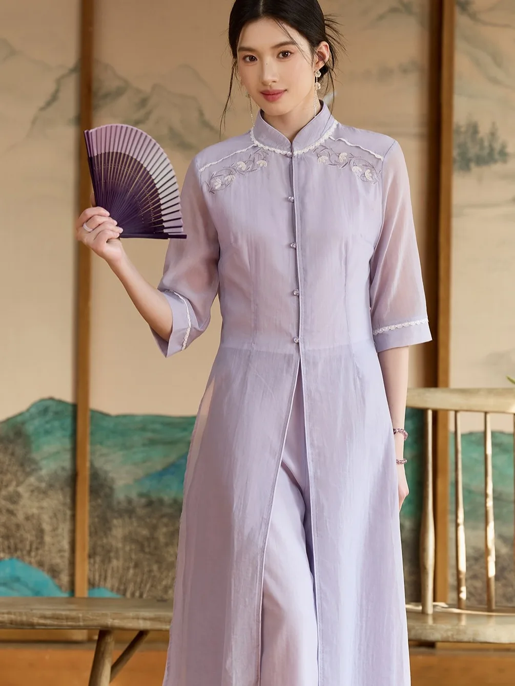 

Young Elegant Chinese Style Tea Costume Wide Leg Pants Two Piece Set Women's High Collar Button up Fashionable Ensemble