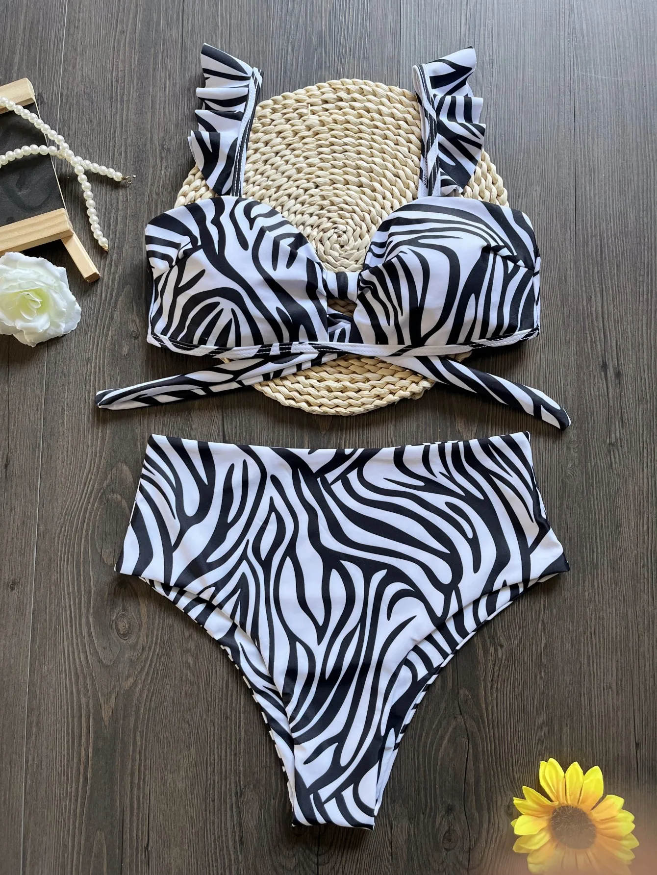 Zebra Striped Flying Sleeve Bikini 2025 Hotes Women Beach Volleyball 2 Pce Bathing Suit Lovely Princess Wind