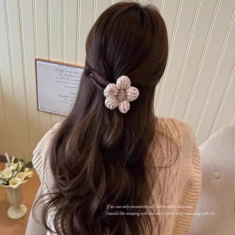 Vintage Wool Flower Large Duckbill Hair Clip For Women Sweet Hair Ornament Hairpin Barrettes Winter Fashion Hair Accessories