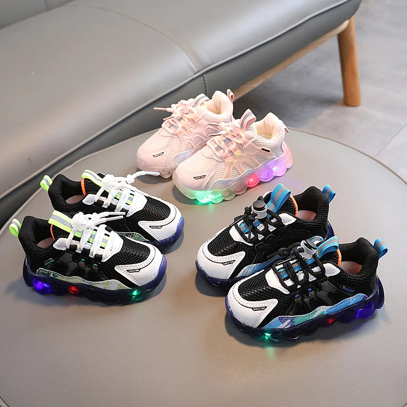 

2025Autumn New Kid Sneaker Anti Slip Soft Bottom Boy LED Light Shoes Comfort Versatile Girls Casual Shoe Simple Child Mesh Shoes