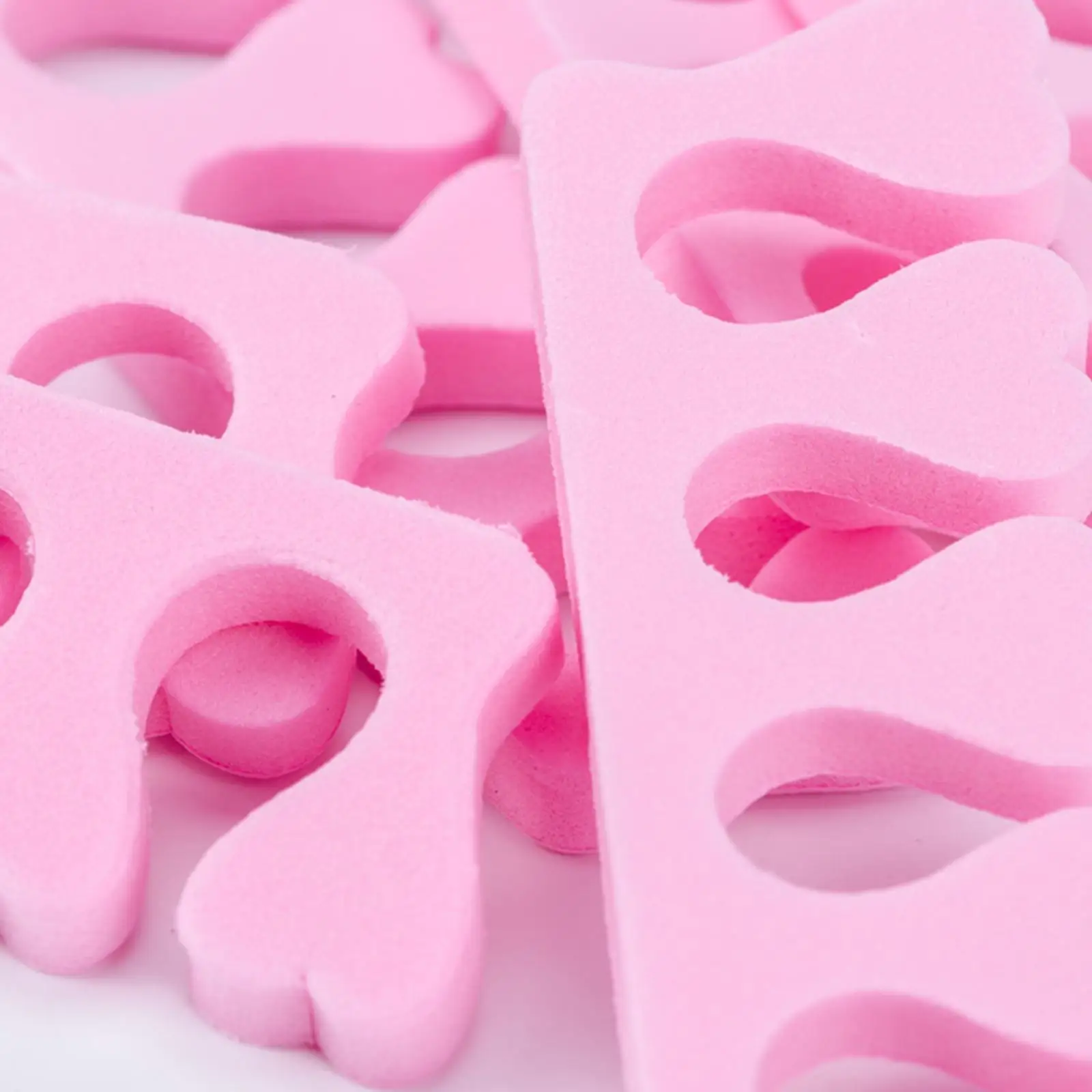 50 Pieces Toe Separators, Holding, Soft Foam ,Relaxing Manicure Tool , Finger Separators Toe Stretcher for Salon Nail Women