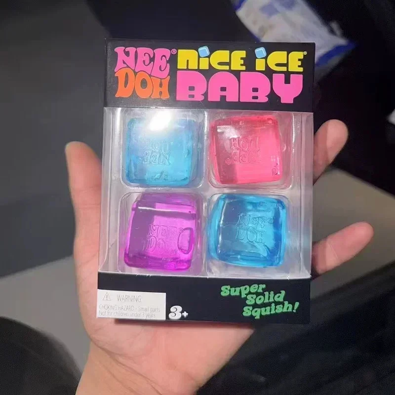 Schylling Needoh Nice Ice Baby Fidget Cube Set 4er-Pack Super Solide Quetsch-Sensorik-Spielzeuge Stressabbau-Spielzeug Ungiftige Quetsch-Spielzeuge