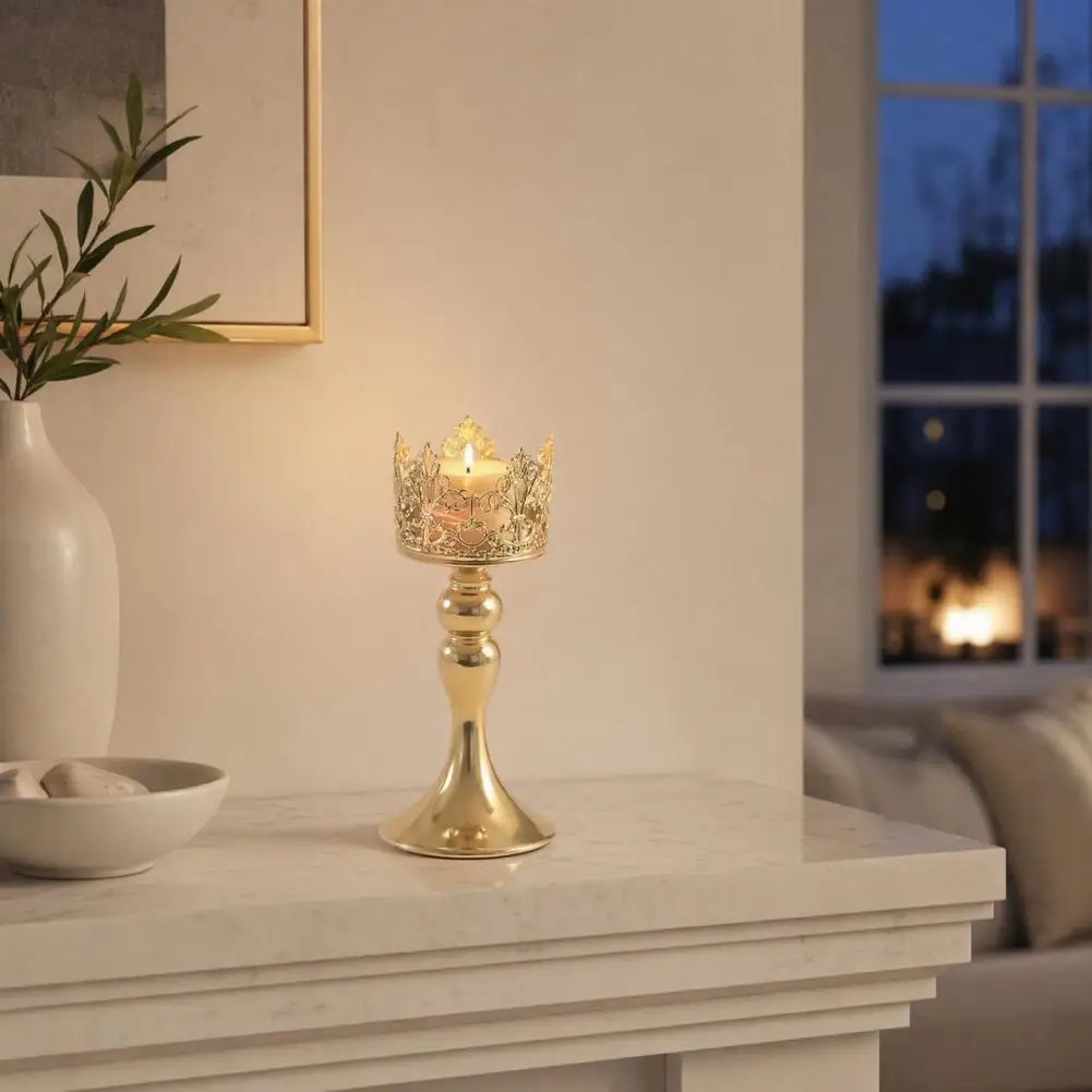 European Style Candlestick Holder European Style Crown Metal Candle Holder Decorative Dinner Table Centerpiece for Wedding