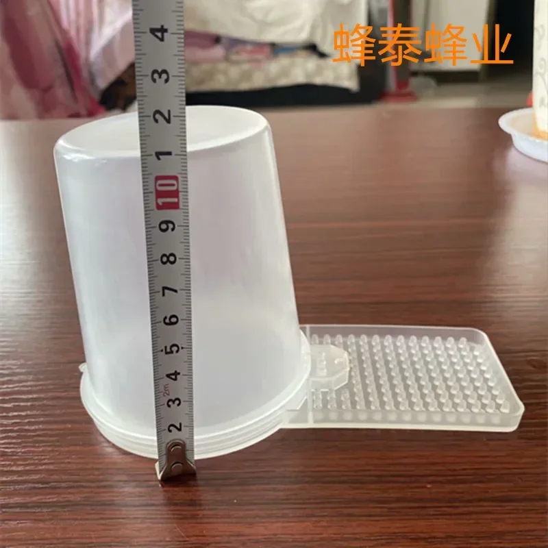 A 5PCS Full Transparent Wide Bottom 518 Bee Feeder Beekeeping Tool