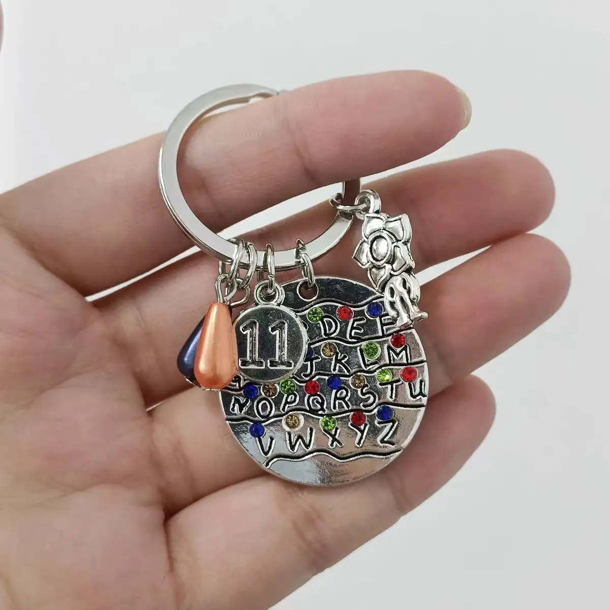 

Новый двухслойный аниме-брелок «Очень странные дела», милый креативный кулон на рюкзак