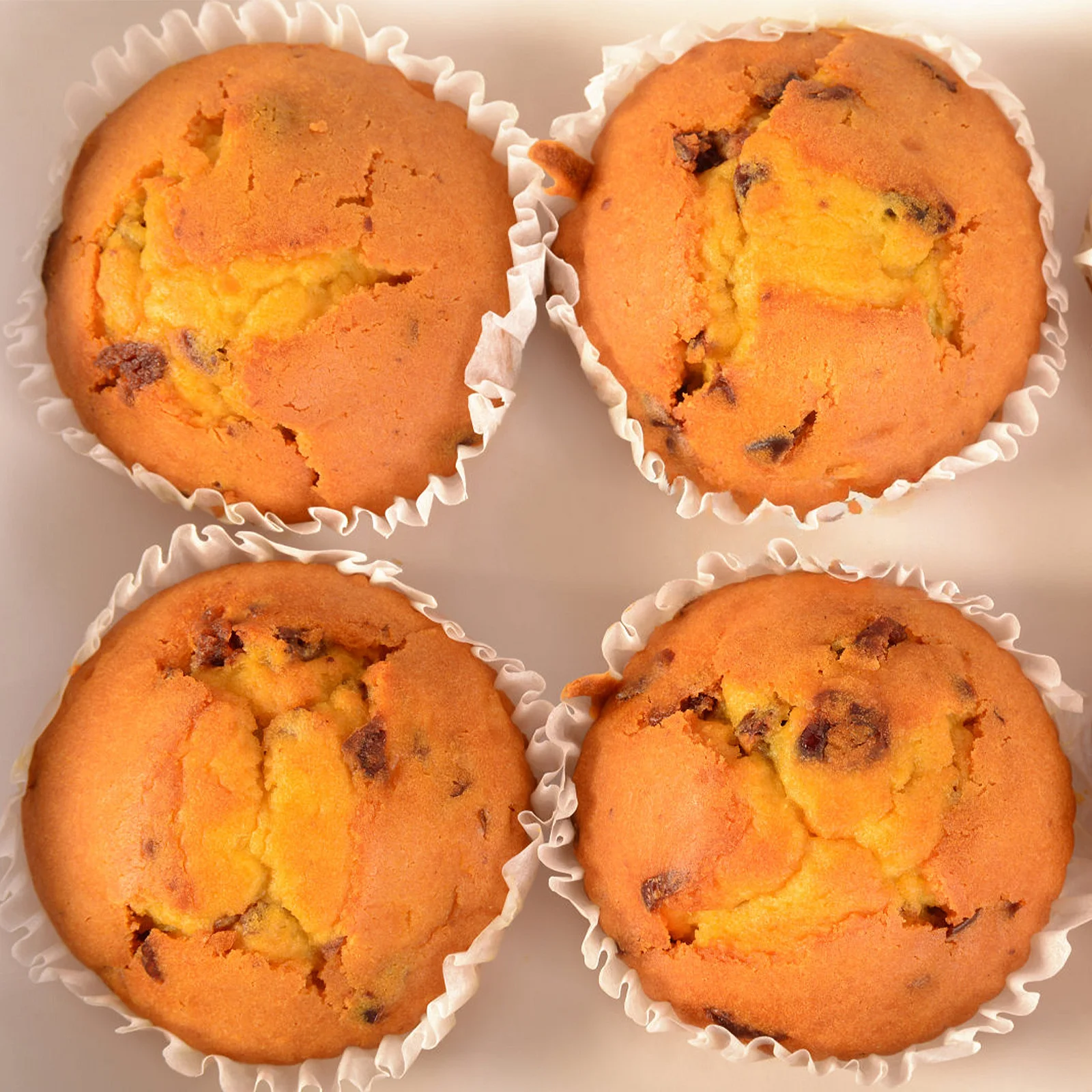 

200Pcs Paper Baking Liners Non Stick Cupcake Muffin Cups Food Grade Cake Wrappers Party Wedding Dessert Baking Accessories