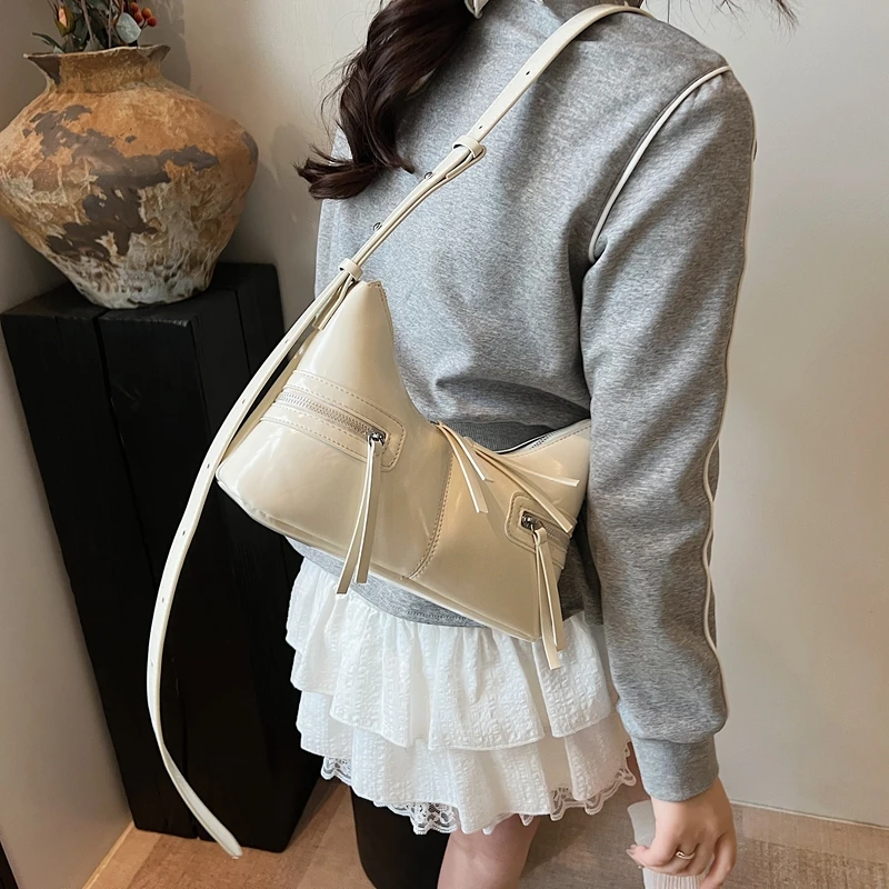 حقيبة كتف نسائية جلدية فاخرة كلاسيكية مصممة على الموضة حقيبة يد كروس لأسلوب المدينة الحديث اليومي