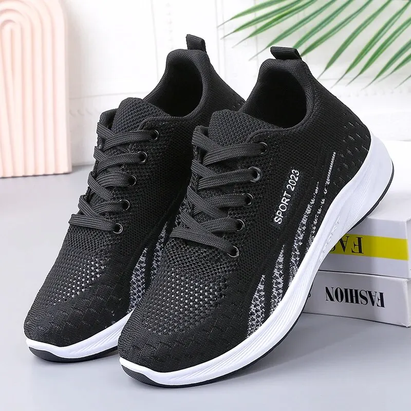 2023 Spring/Summer New Flat Bottom Mesh Sports Women\'s Casual Soft Sole Lightweight Running Shoe