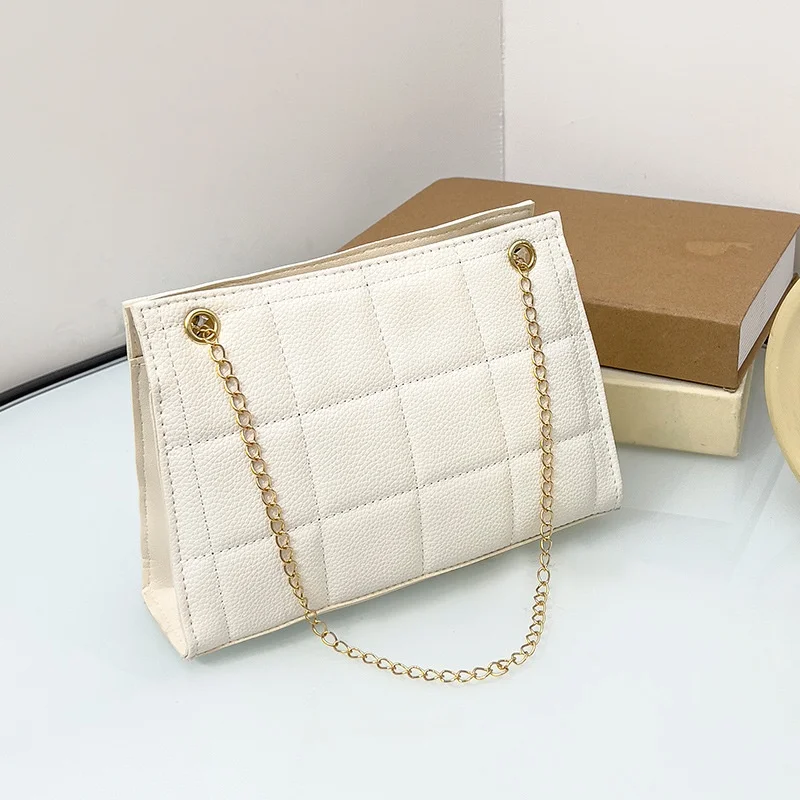 

Korean-style checkered single-shoulder chain bag, classic and versatile shoulder bag, suitable for carrying lipstick, phone, and