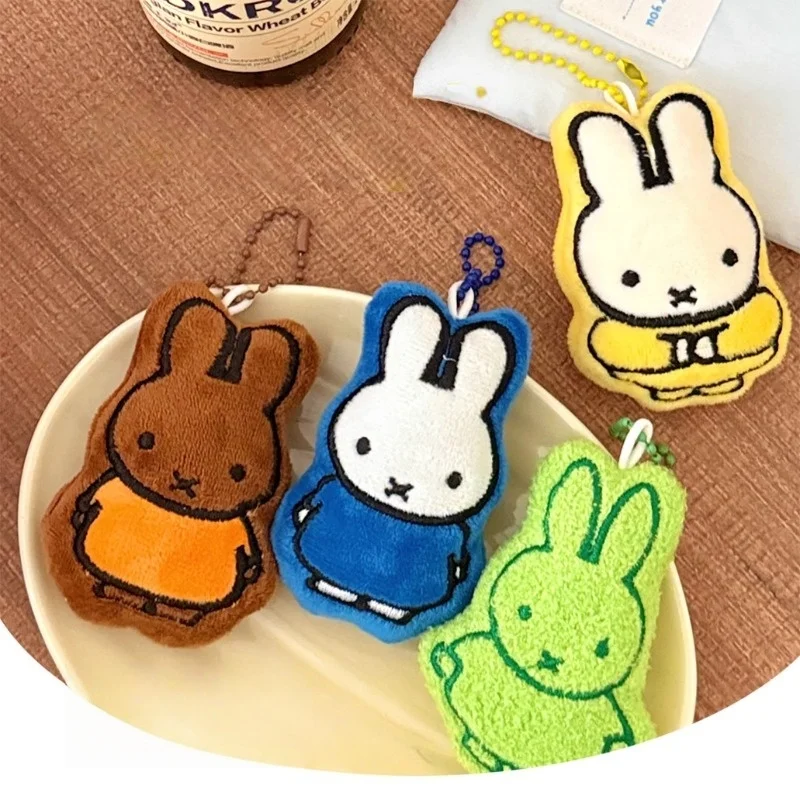 Uroczy breloczek z pluszową zawieszką Miffy, niszowy, uniwersalny dodatek do torby, dekoracja, pluszowe lalki dla dzieci, prezenty świąteczne dla chłopców i dziewczynek.