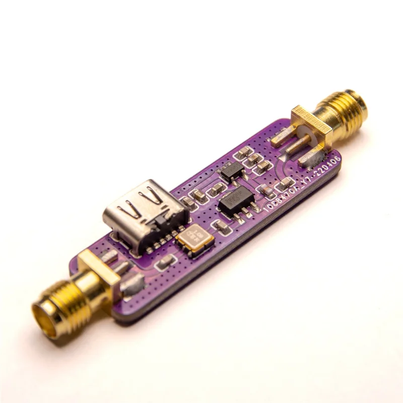 

NEW 1090MHz 1.09GHz ADS-B Active SAW Filter &LNA 5V Power Supply