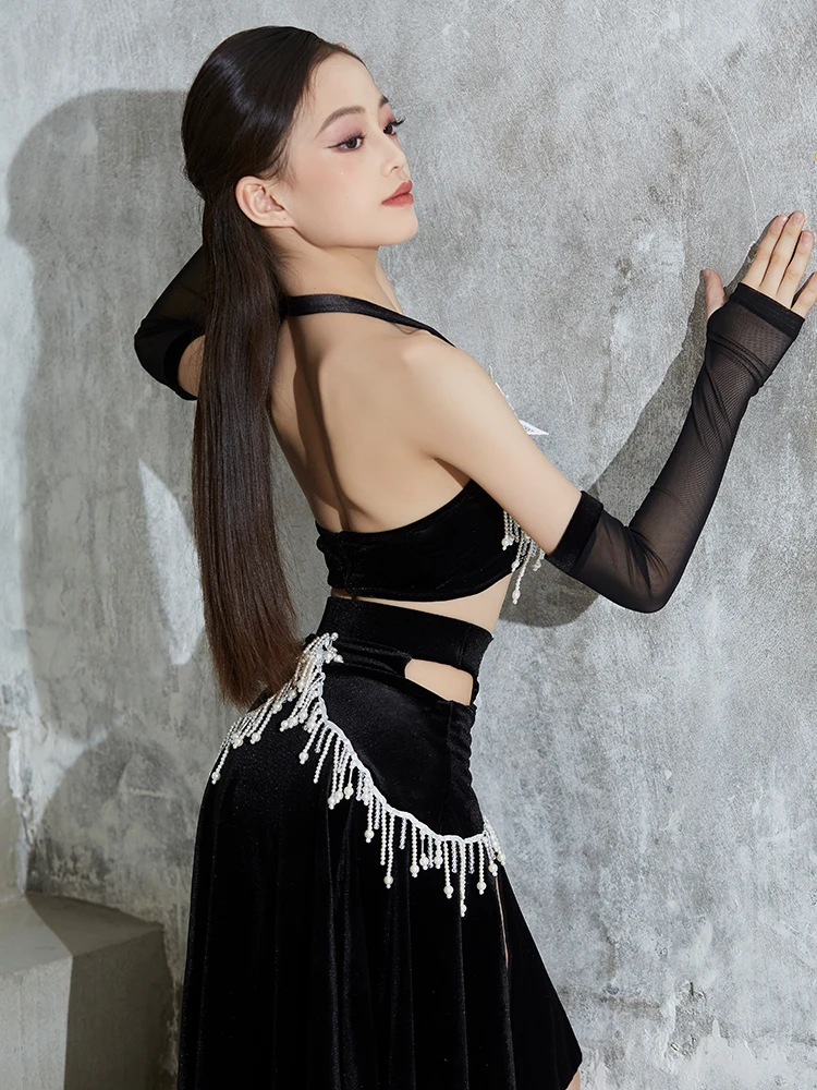 مجموعة ممارسة الرقص اللاتيني زي أداء نفس النمط للبطل مريح كوري مخملي لؤلؤي نمط جديد نبيل