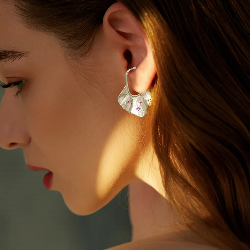 Miracle Sterling Silver 925 Wind Trace  Fabric Wrinkle Artistic French Niche Design Non-Pierced Earrings Ear Hooks For Gift