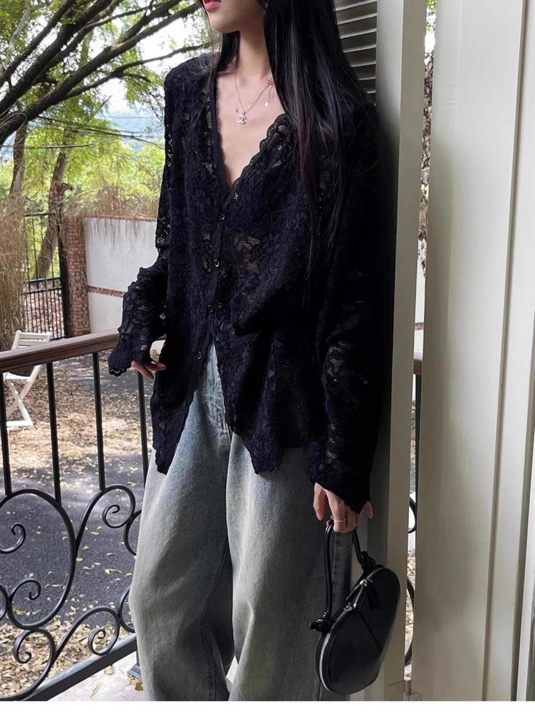 Spring and Autumn Commuter Interior Bottom Shirt High End Hollow Lace Tops Long Sleeve Shirt for Women