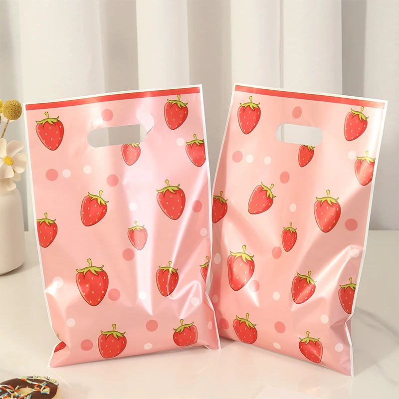 10pcs Strawberry Print Gift Bags,Plastic Party Candy Bags With Handles,Multi-Purpose Gift Wrapping Supplies for Birthday Party