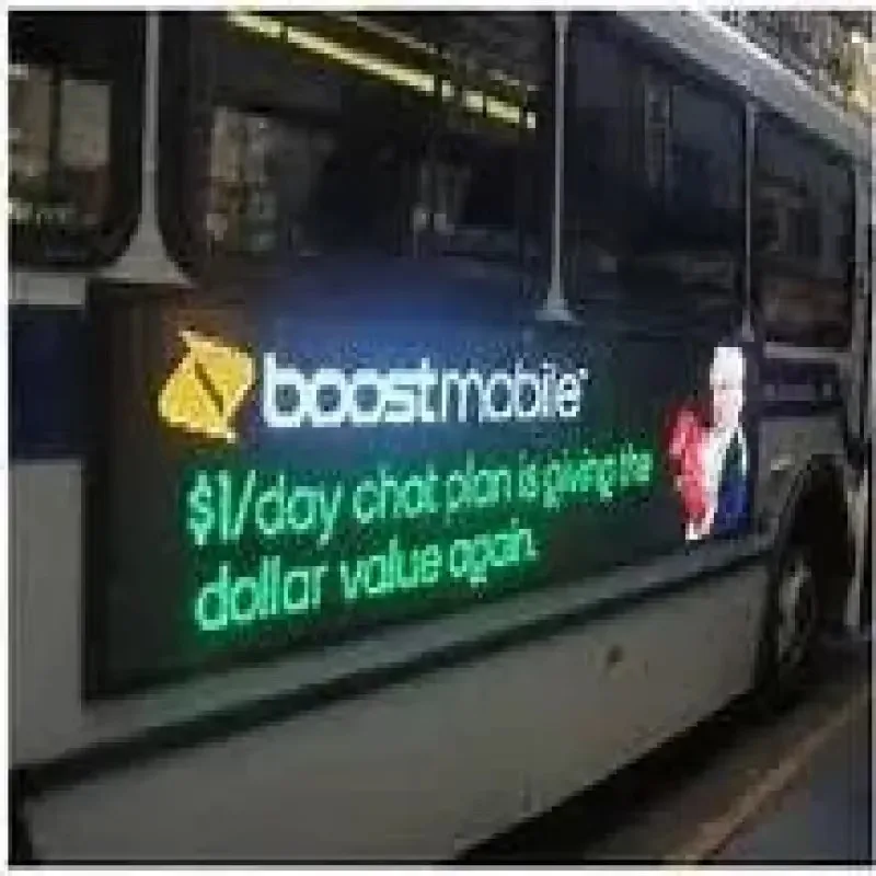 P5 Outdoor LED Advertising Screen, Weatherproof Panel, Professional Display Board for Bus Stop Public Advertisement