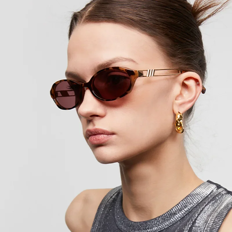 

2025 Trendy Small Oval Frame Lady Sunglasses Lightweight Stylish UV400 Shades for Men Women Hot Design for Girls