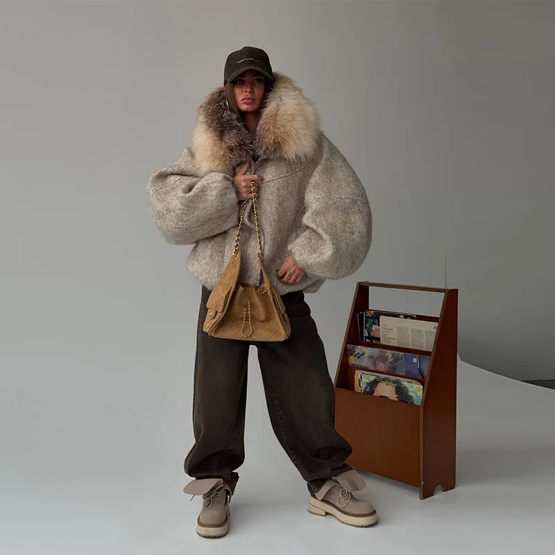 المرأة كبيرة الحجم العصرية أفخم مقنعين سترة الشتاء تنوعا عرض كم معطف قصير الخريف أنيقة شارع العليا معطف الصوف الدافئ