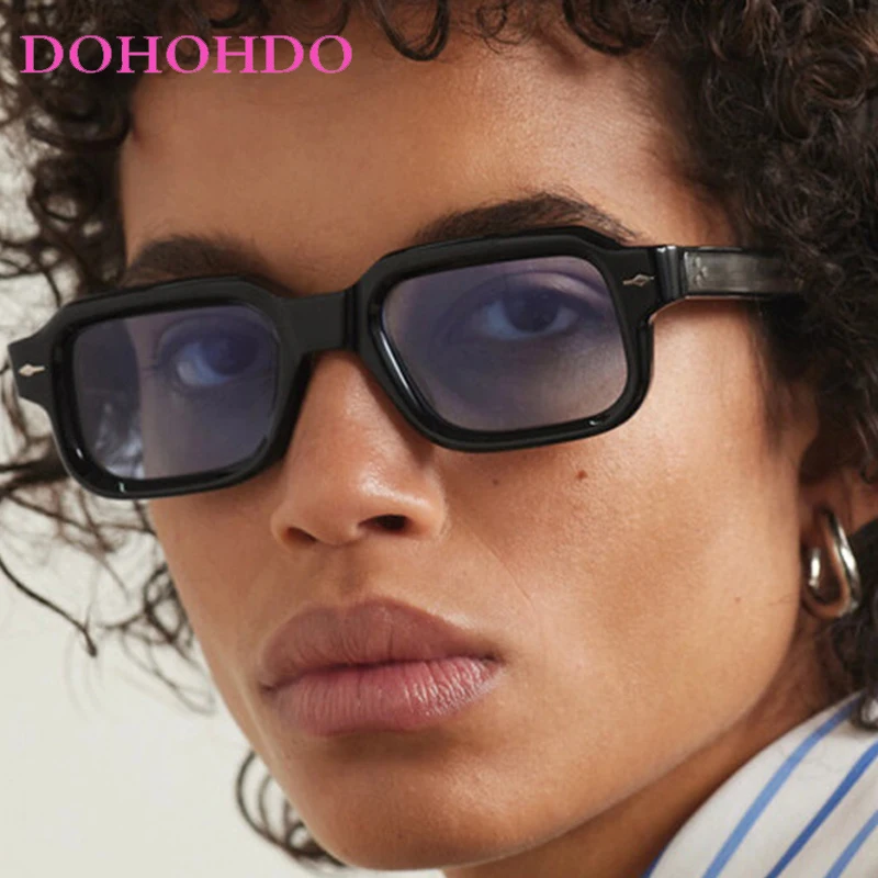 

Retro Classic Rivets Decorate Square Women Sunglasses Popular Brand Designer Sun Glasses Men Outdoor Drive Travel Eyewear UV400