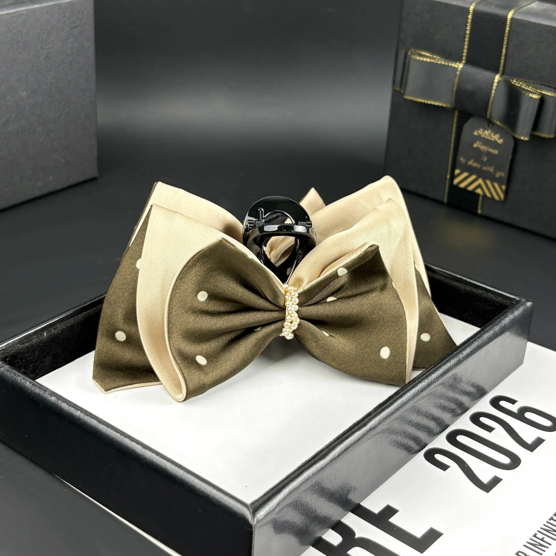 Retro polka dot double-layer bow grab clip shark clip new niche premium large plate hairpin atmosphere hair accessories