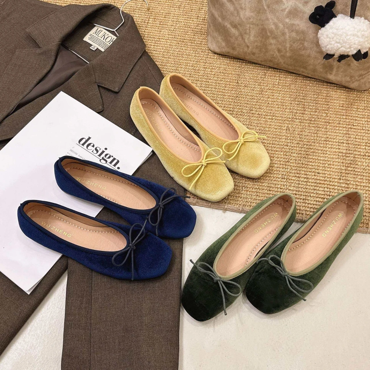 French-style high-end velvet ballet flats for women, spring and autumn,with bow,round toe,flat sole,soft sole, versatile slip-on