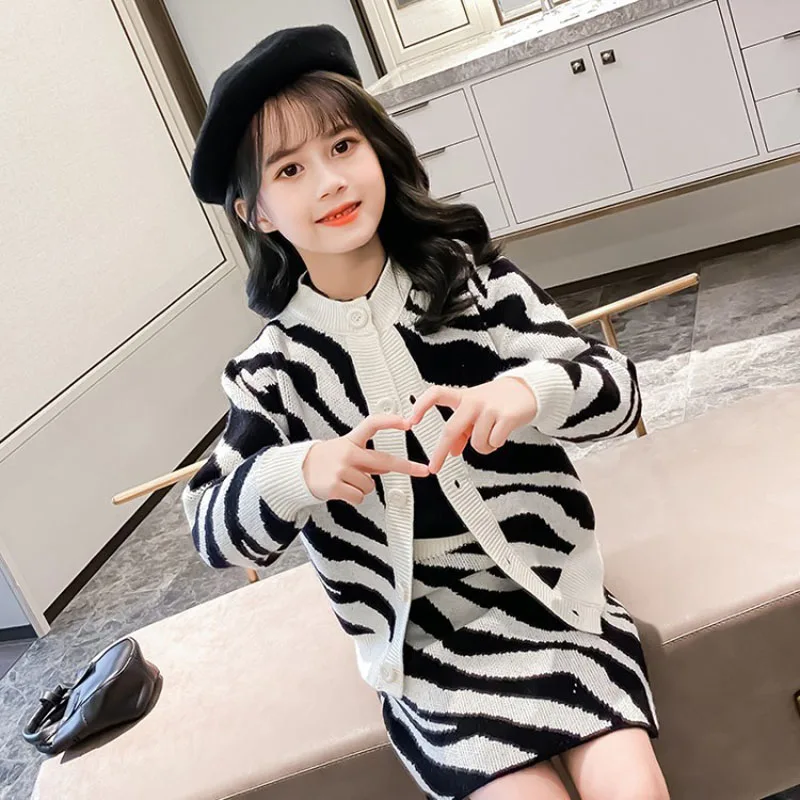 Autumn Winter Girls Sweater Suit 2pcs Fashion Personality Striped Knit Long-Sleeved Sweater+Short Skirt Suit Children Clothing