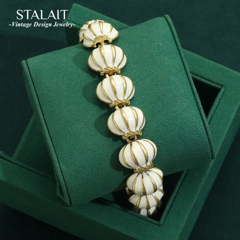 

Vintage Enamel Lantern Bracelet Chram Drip Oil White Antique Gold Color Accessories For Woman Luxury Dubai 2025 Trend Jewelry