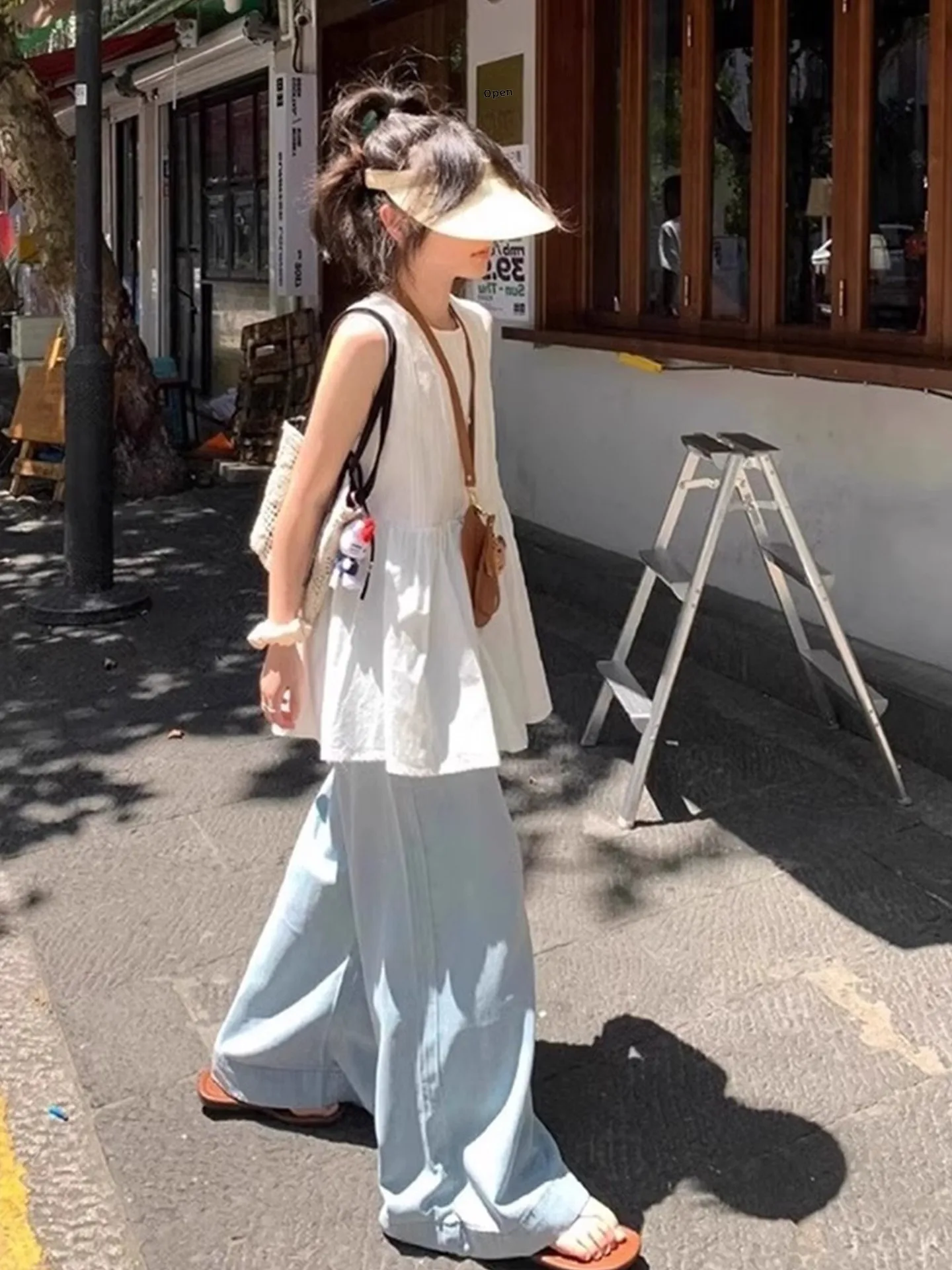 سترة بيضاء مستديرة Ne Svel irt ملابس خارجية صيفية فضفاضة للتخسيس فريدة من نوعها دمية جميلة irt علوية مريحة