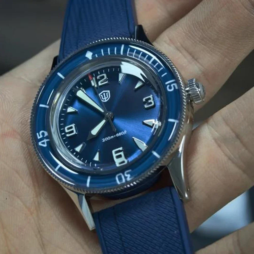 

Watchdives WD50Q Новые часы из нержавеющей стали VH31 Sweep Seconds Кварцевый механизм Мужские часы Bubble Sapphire Светящиеся водонепроницаемые