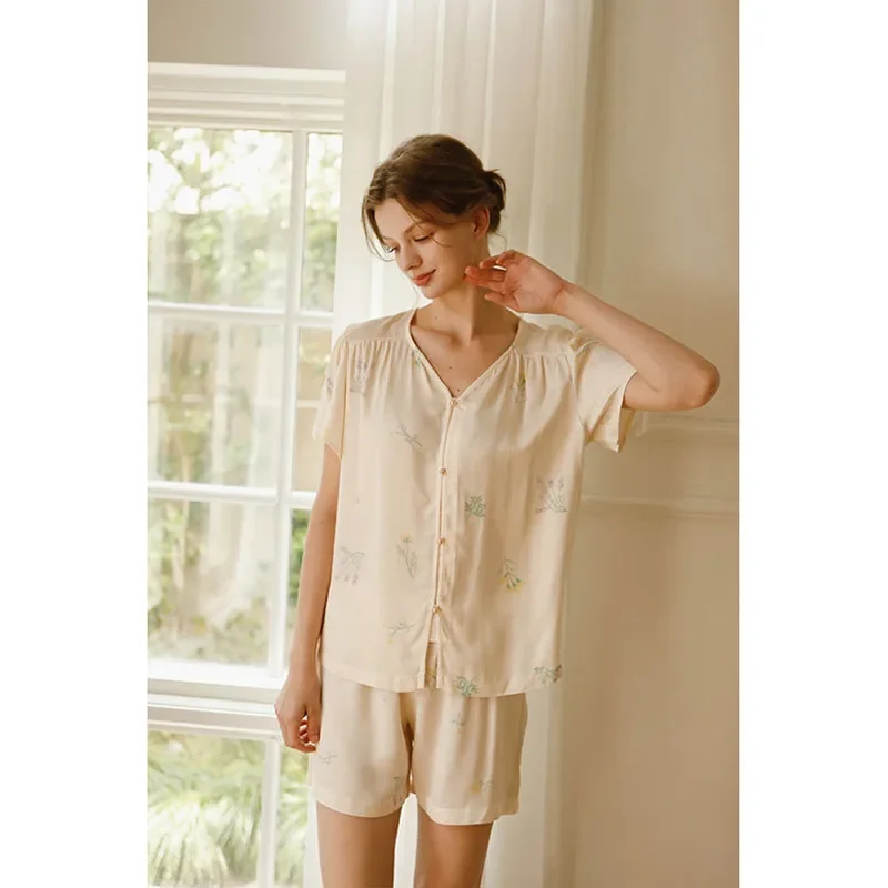 

Женская вискозная свободная одежда для сна с короткими рукавами, двухсекционная пижама с милым принтом и цветочным принтом, летняя приятная для кожи атласная одежда для дома PYJS