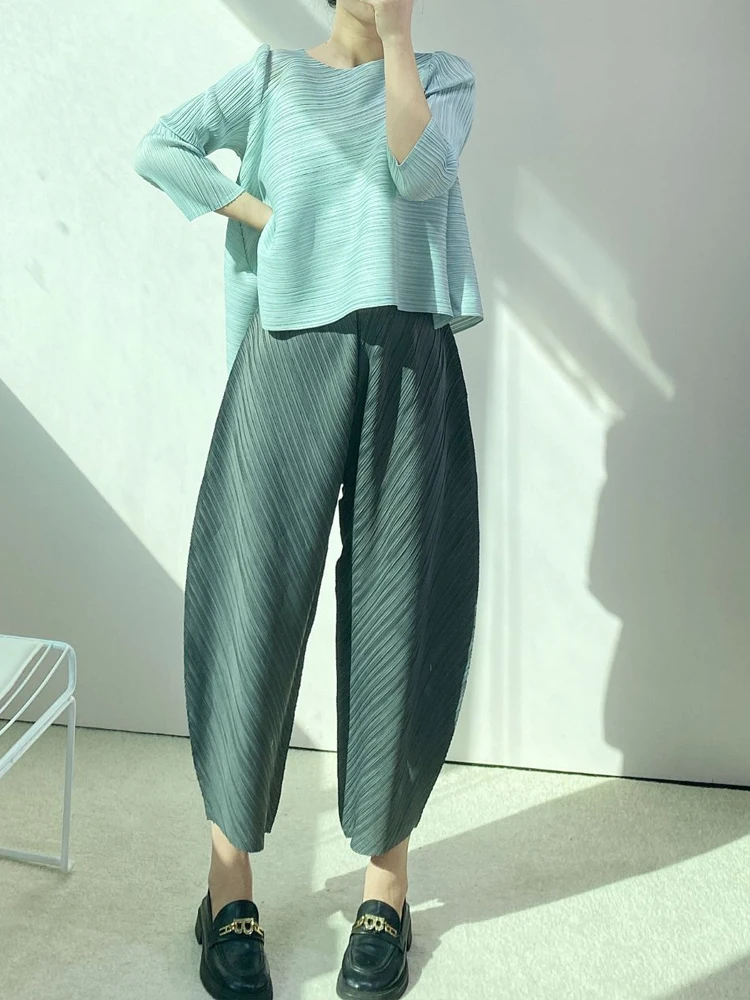 

Women Pants Miyake Pleated Fashion Solid Loose Large Size High Street Harem Pants Ankle-Length Pants Tide