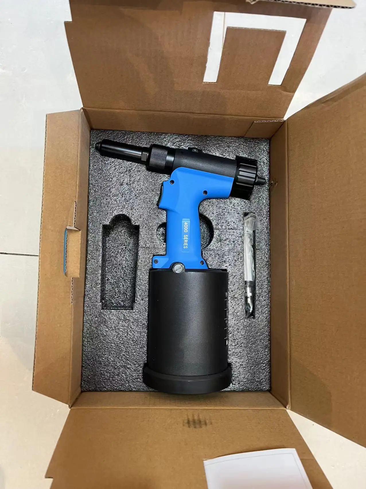 RL-4000M Penumatic air Riveter  air Riveter Rivet Tool