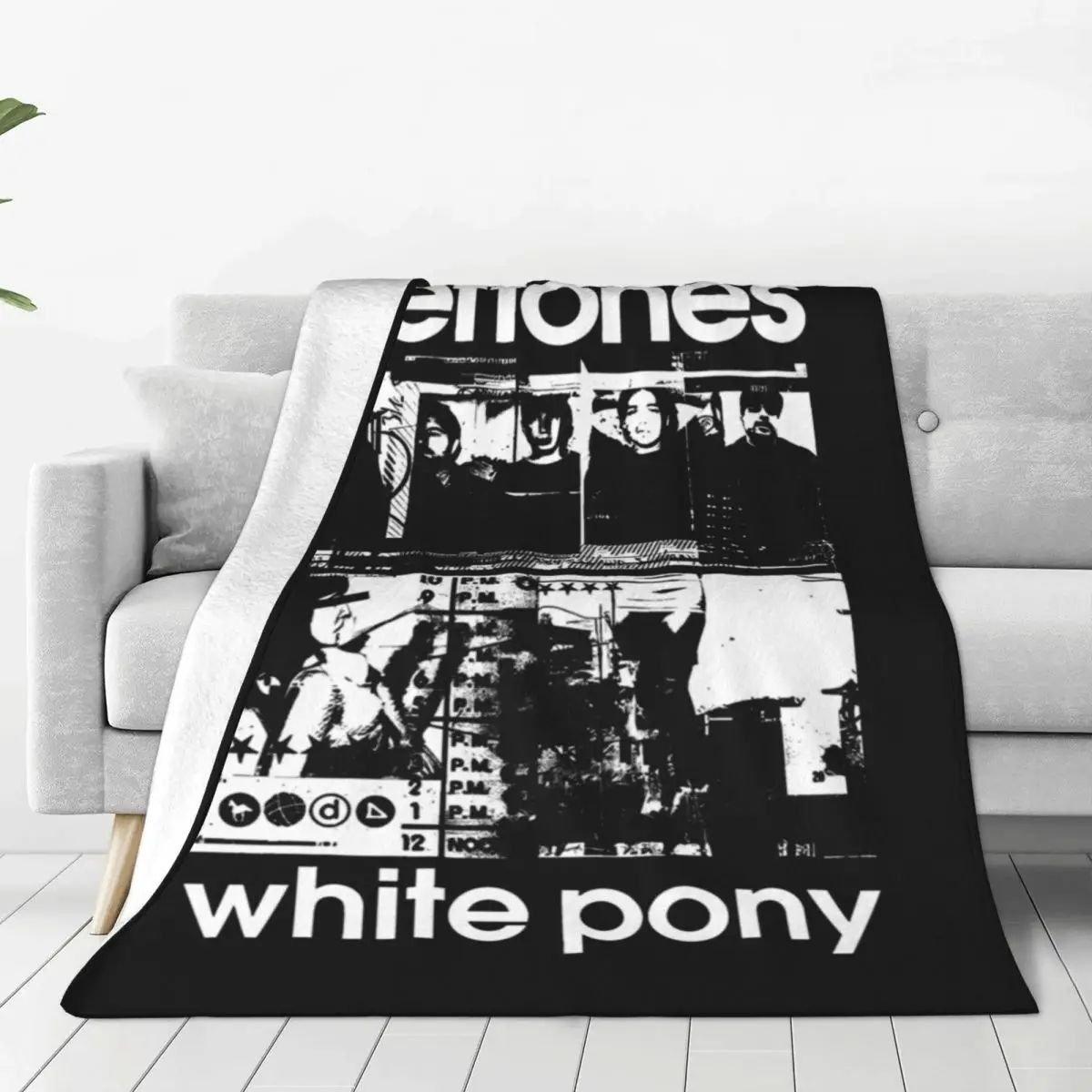 Deftones Music Fleece Throw Blankets Metal Punk Rock Blanket for Home Office Lightweight Quilt