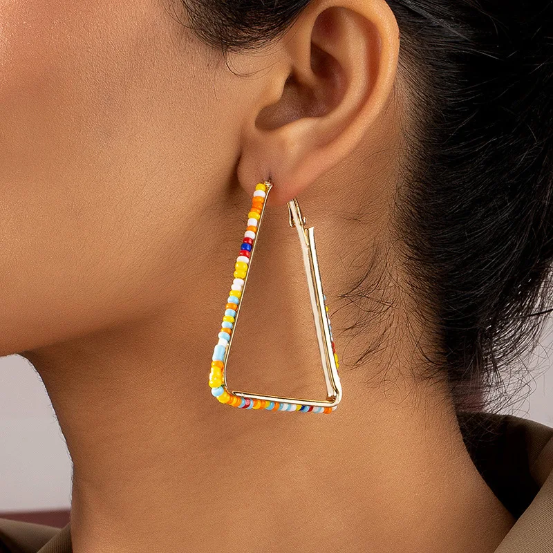 Colorful Beaded Triangle Hoop Earrings for Women European Punk Statement Jewelry Vintage Golden Metal Geometry Dangle Earrings