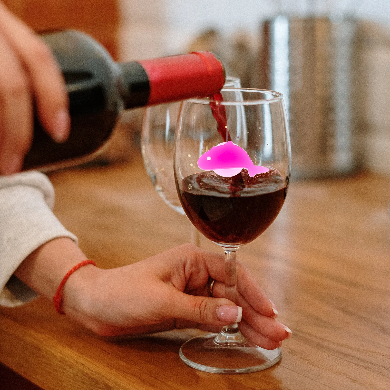 

Silicone Glass Markers 24 pcs Set Wine Drink Identifier Red Theme Cup Labels for Beverages Accessories