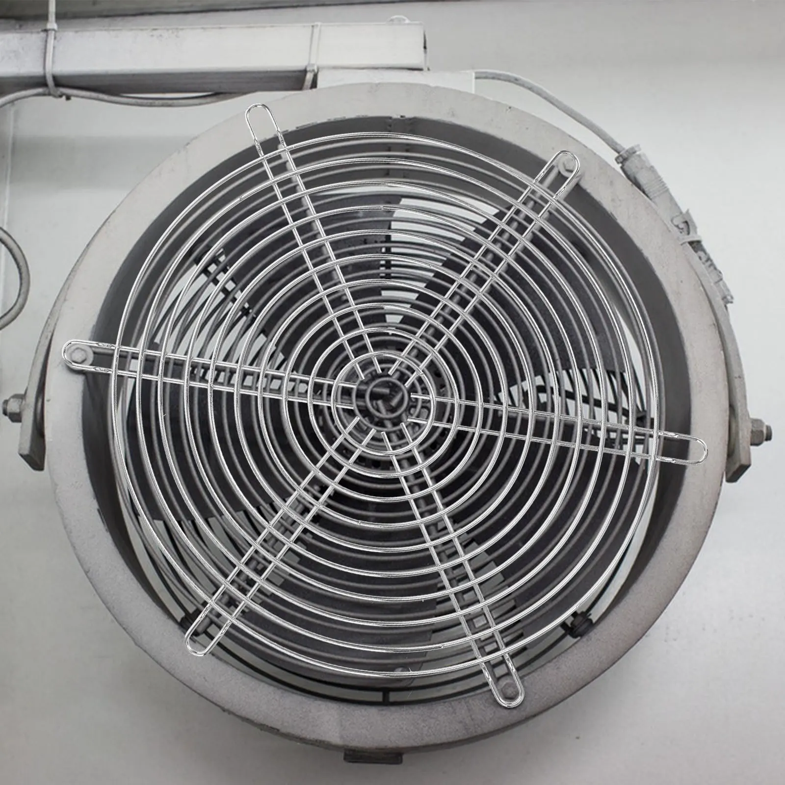 

1 Unit Exhaust Fans Grille Cover Sturdy Metal Design Safety Guard for Exhaust Fan Coolant System Non-Deformable Aesthetic Finish