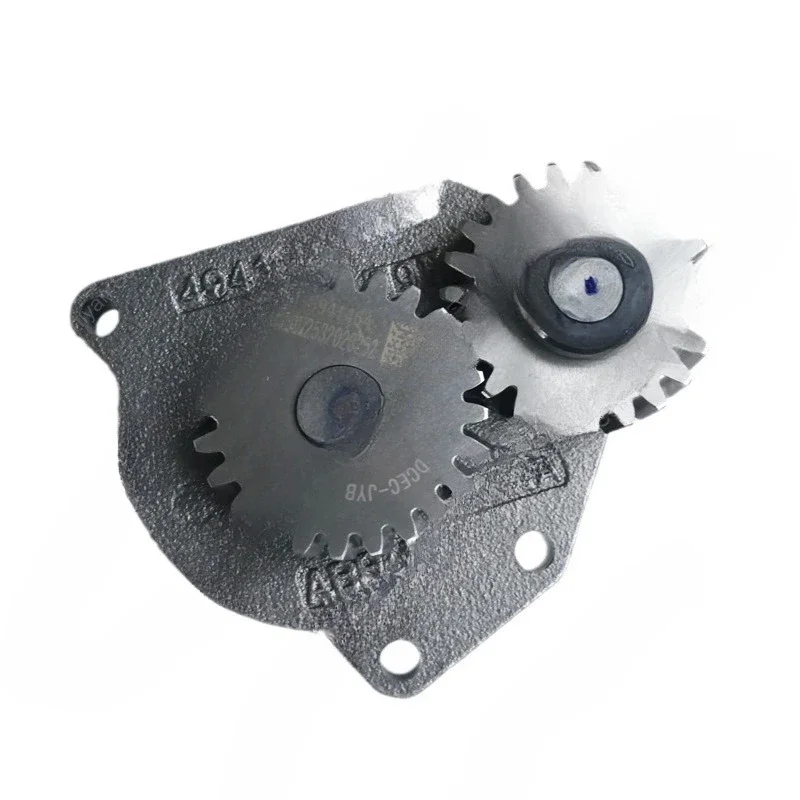 

Engine Parts Oil Pump 4941464