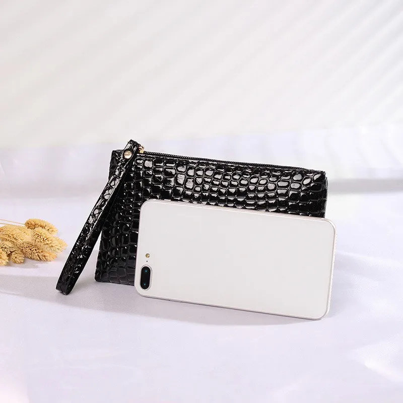 New retro classic stone pattern leather black fashion clutch coin purse mobile phone bag female storage wrist bag