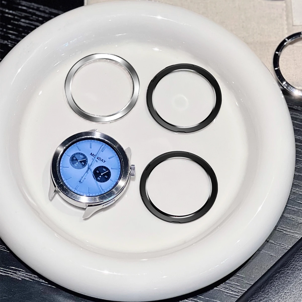 Minimalistyczny bezel na Xiaomi Watch S4/S3 Wygodny plastikowy pierścień ochronny Odporny na zarysowania i zużycie futerał na zegarek