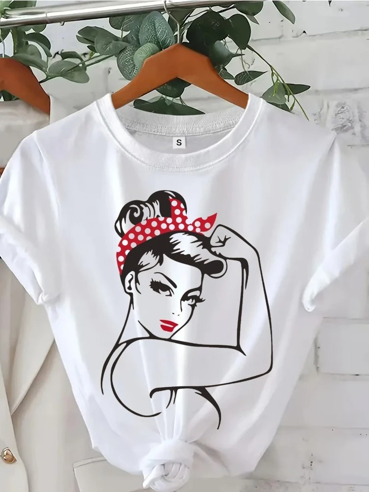 Fashionable Printed Women's Round-Neck T-Shirt: Casual and Comfortable Short-Sleeve Design Women's Apparel Plus Size Streetwear