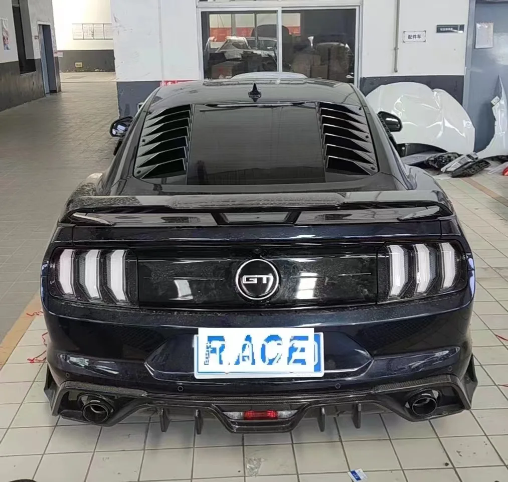 Heckscheiben-Lamellen für Ford Mustang, ABS-Material ab 2015, glänzende Lamellen, Heckscheiben-Lamellen