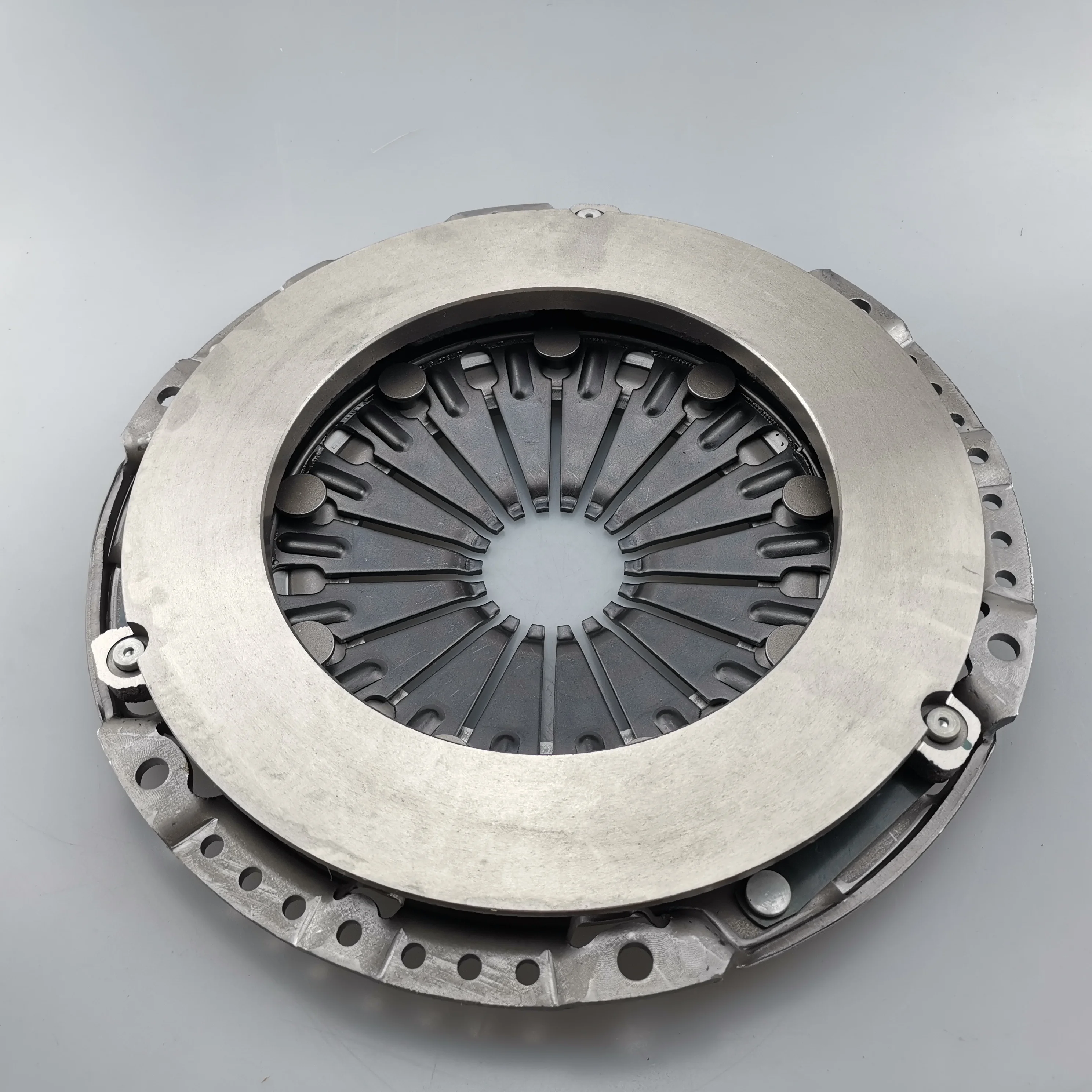 High quality clutch kit for SAIC MAXUS V80 Diesel 2.5T/2.8T 626311009