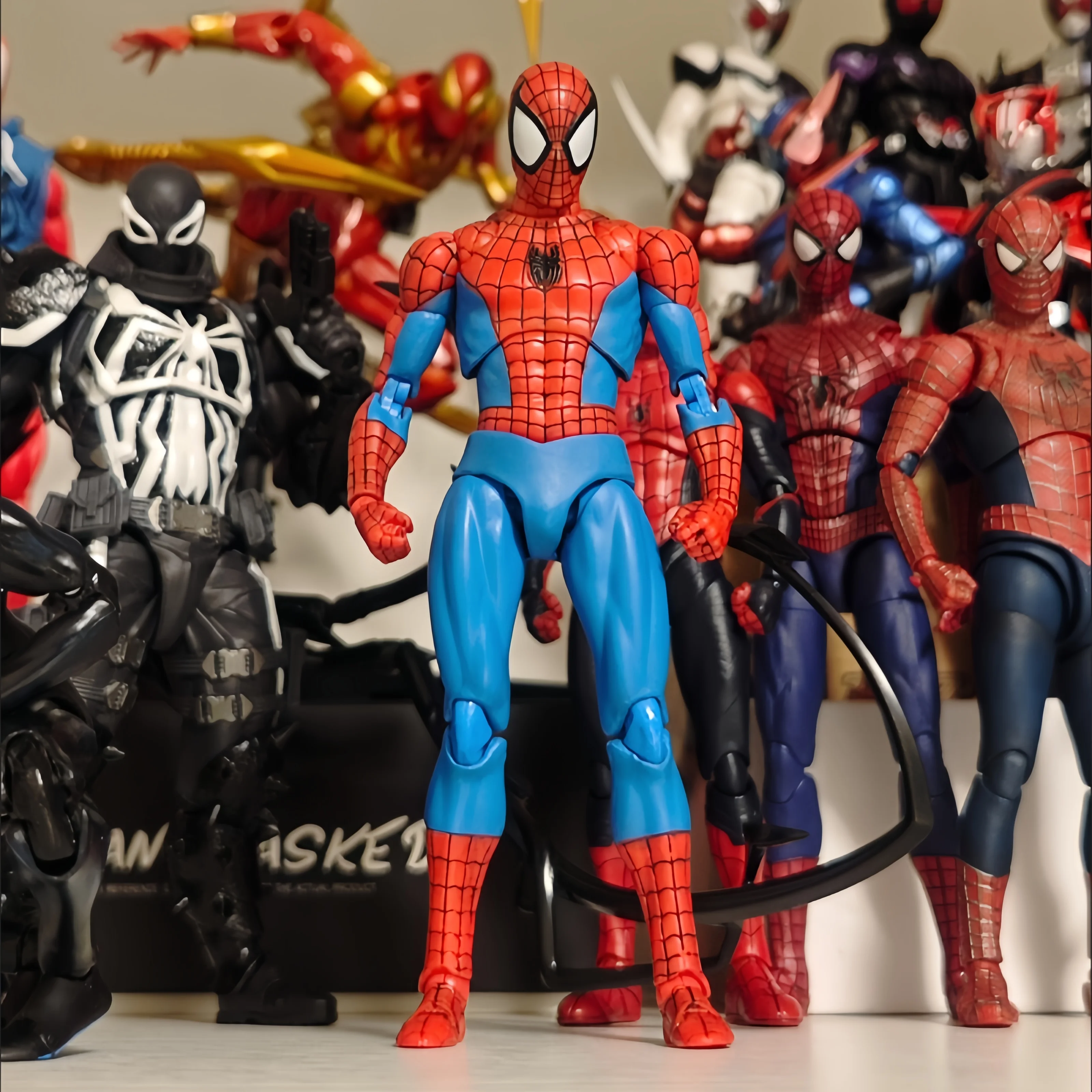 Ct Toy Spiderman Mafex 180. Figurka Ben Reilly Comic Ver Figurka akcji Ultimate Spider-Man po drugiej stronie pająka Zabawka kolekcjonerska