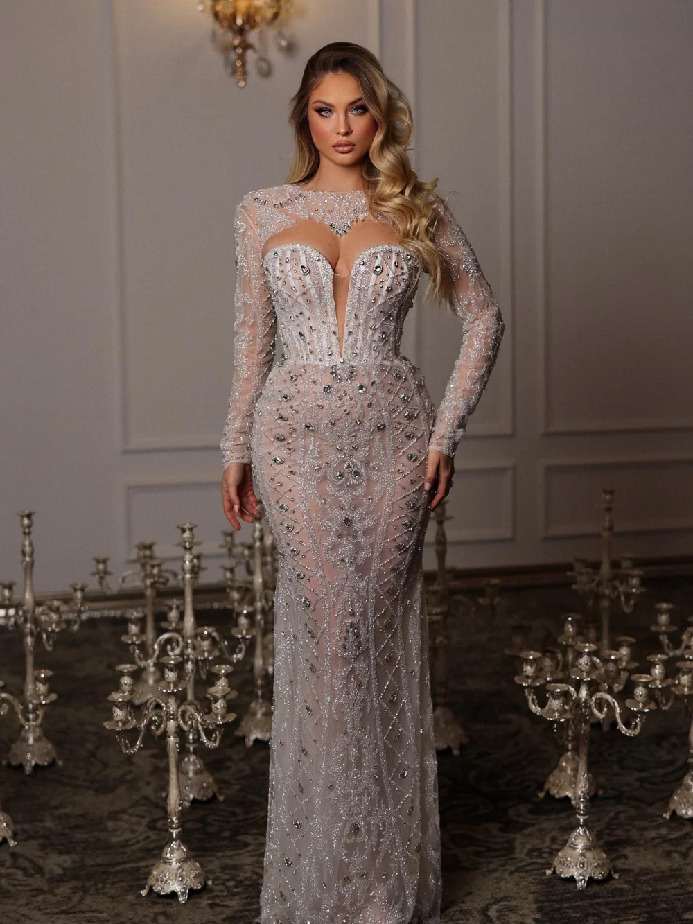 Oszałamiająca suknia ślubna z kryształowym haftem, iluzoryczne długie rękawy, prosta suknia ślubna, nowa, szyta na miarę, przepiękne suknie dla panny młodej.