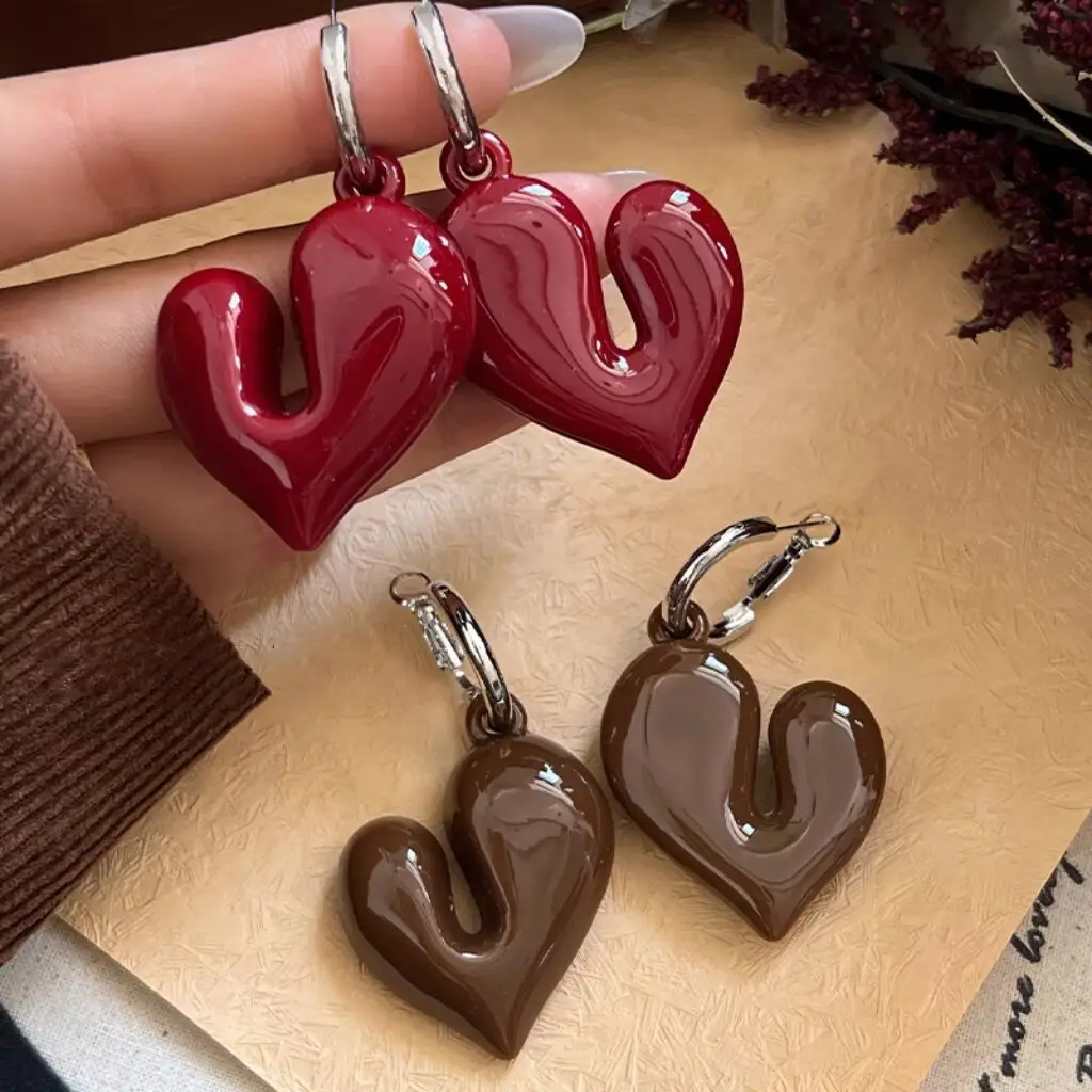 Irregular Wine Red Heart Shaped Pendant Earrings for Women Vintage Personality Jewelry product photo