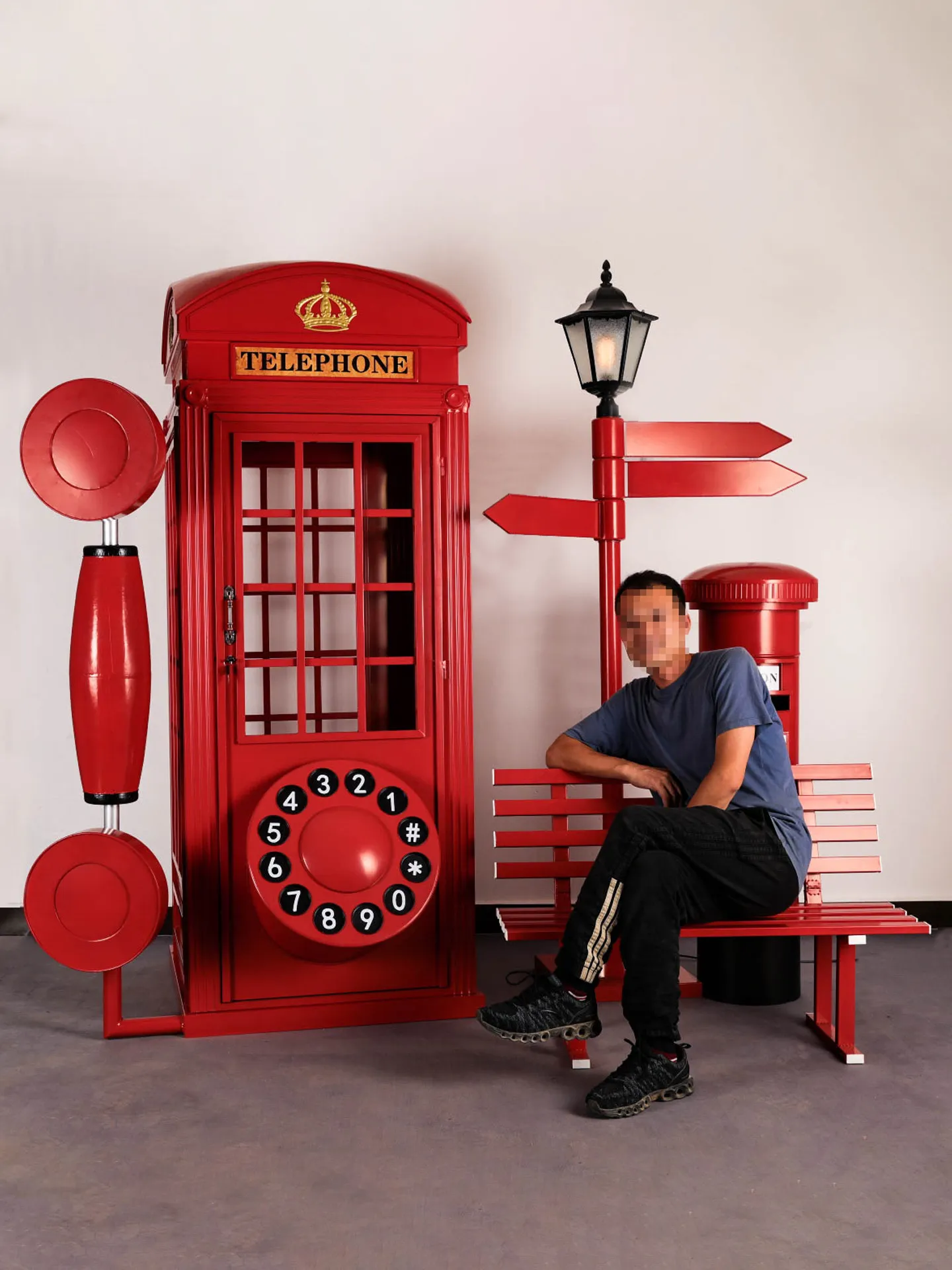 Wrought Iron Phone Booth Mailbox Ornament Sign Landing Scene Exhibition Hall Display Decoration Shopping Mall Large-scale Shooti