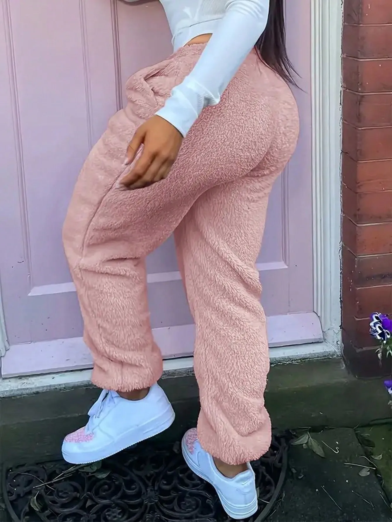 

Women's Soft Fleece Joggers with Pockets, Loose Fit Casual Pants for Fall