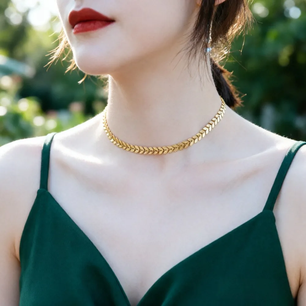 SUMENG New Women's Fishbone Airplane Shape Chokers Necklaces Sequins Chain Bohemia Style Party Fashion Jewelry Accessories Gifts