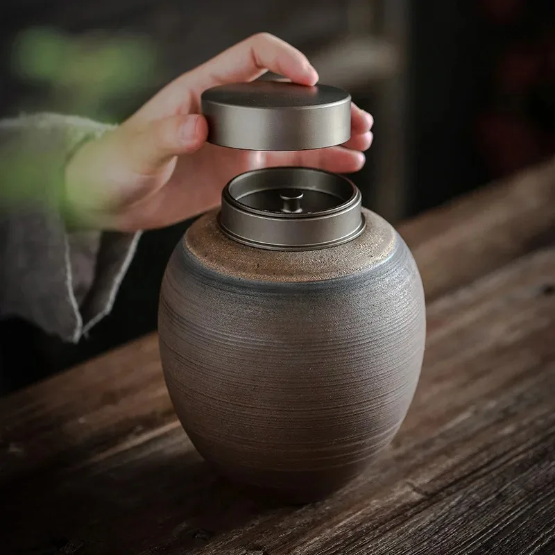 Universe Grocery Store Tin Cover Threaded Gilt Tea Can, Japanese-style Coarse Pottery Size Sealed Storage Tank Tea Warehouse
