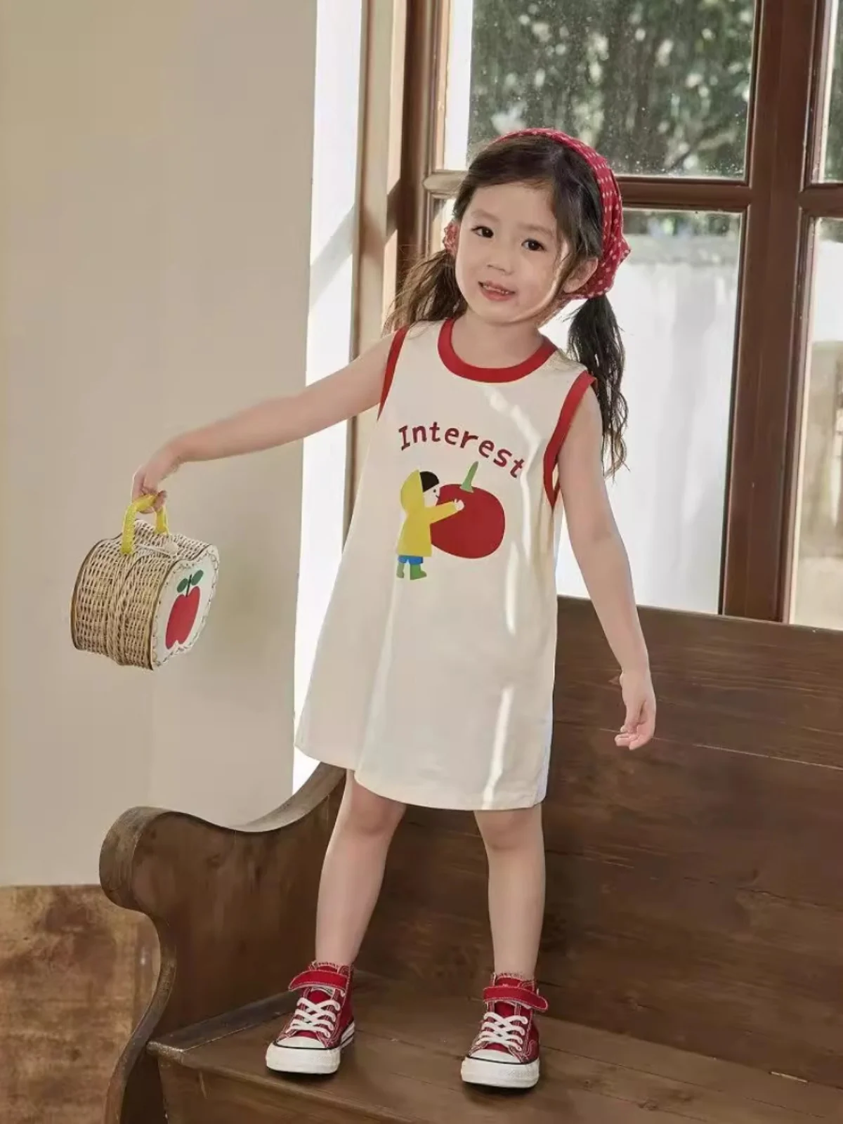 

Летний комплект для девочек: топ на бретельках и юбка, с эффектом охлаждения, повседневный, с мультяшным принтом, новинка 2024, универсальный, модный